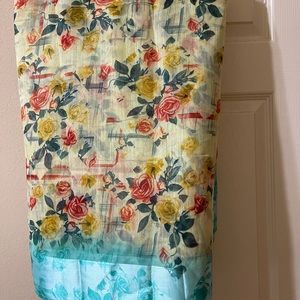 Floral Print Women’s Saree in Cream with Pink & Yellow Roses
